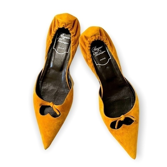 Roger Vivier Mustard Suede Leather D'Orsay Pointed Toe Flats size 38.5 EU - Picture 2 of 12